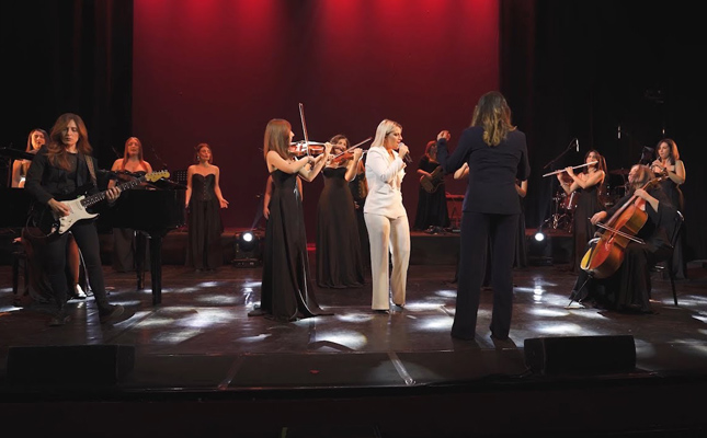 Deborah Iurato e la Women Orchestra in concerto